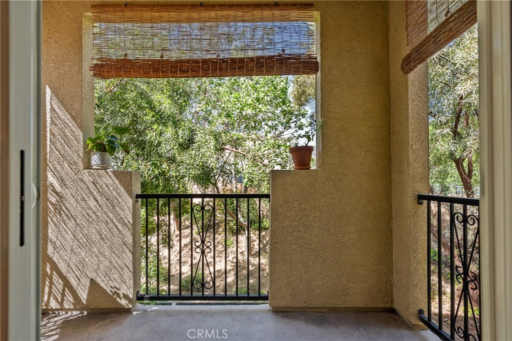25222 Lurie Court Stevenson Ranch, CA 91381 - Photo 21 of 44