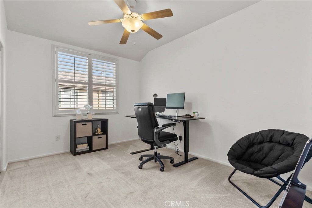 25222 Lurie Court Stevenson Ranch, CA 91381 - Photo 25 of 44
