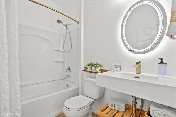 $575,000 | 25222 Lurie Court, Stevenson Ranch, CA 91381