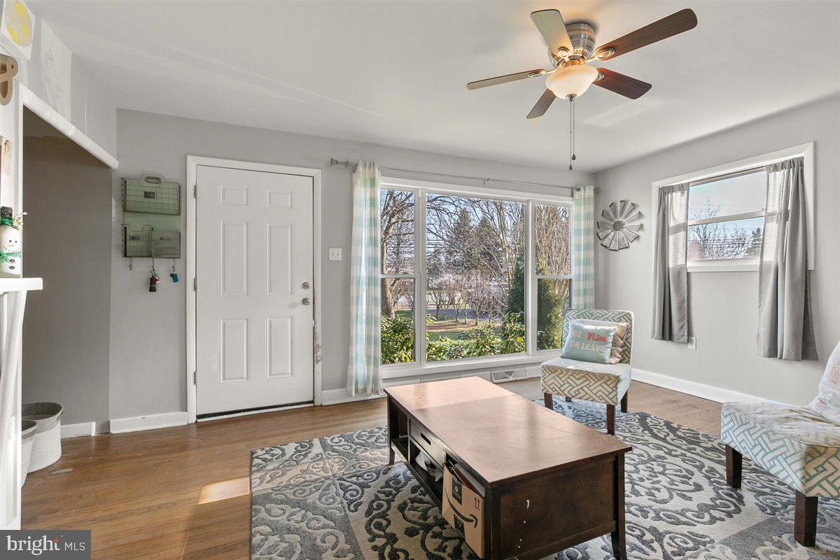 11 Silver Spring Road Mechanicsburg, PA 17050 - Photo 8 of 44 Gallery Image 8