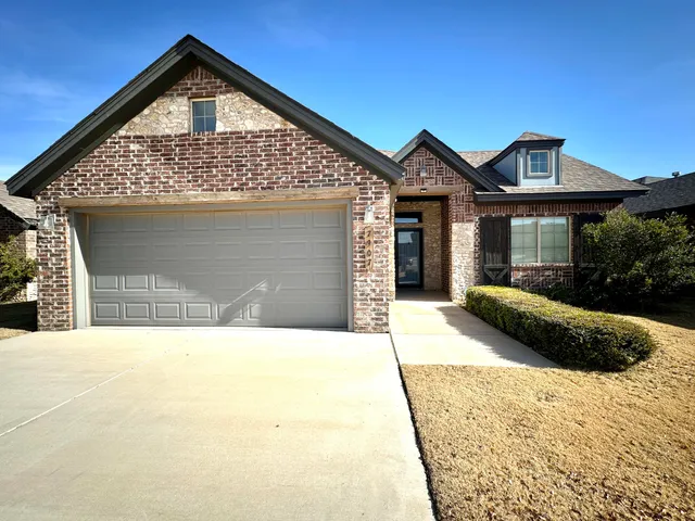 $1,925 | 7907 Avenue O, Lubbock, TX 79423