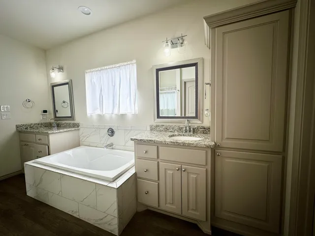 $1,925 | 7907 Avenue O, Lubbock, TX 79423