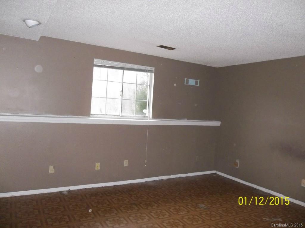 4726 Cheviot Road Charlotte, NC 28269 - Photo 11 of 13