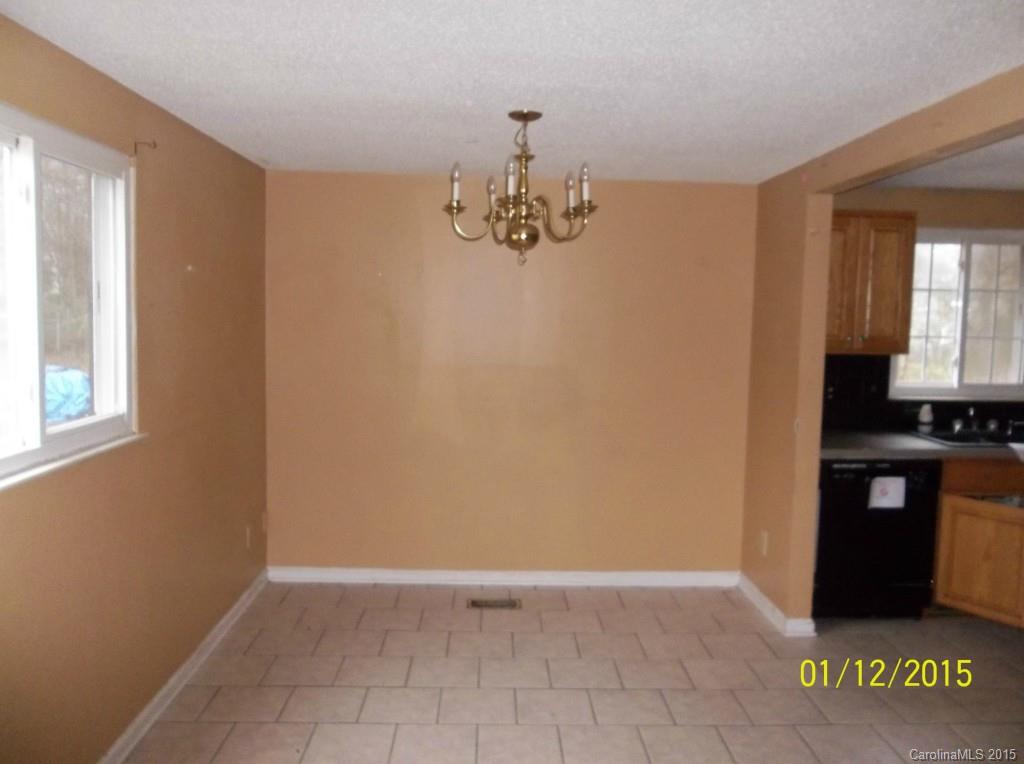 4726 Cheviot Road Charlotte, NC 28269 - Photo 4 of 13