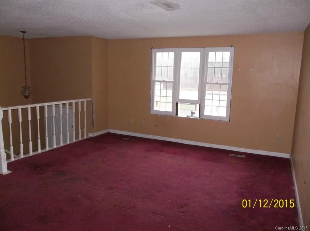 4726 Cheviot Road Charlotte, NC 28269 - Photo 5 of 13
