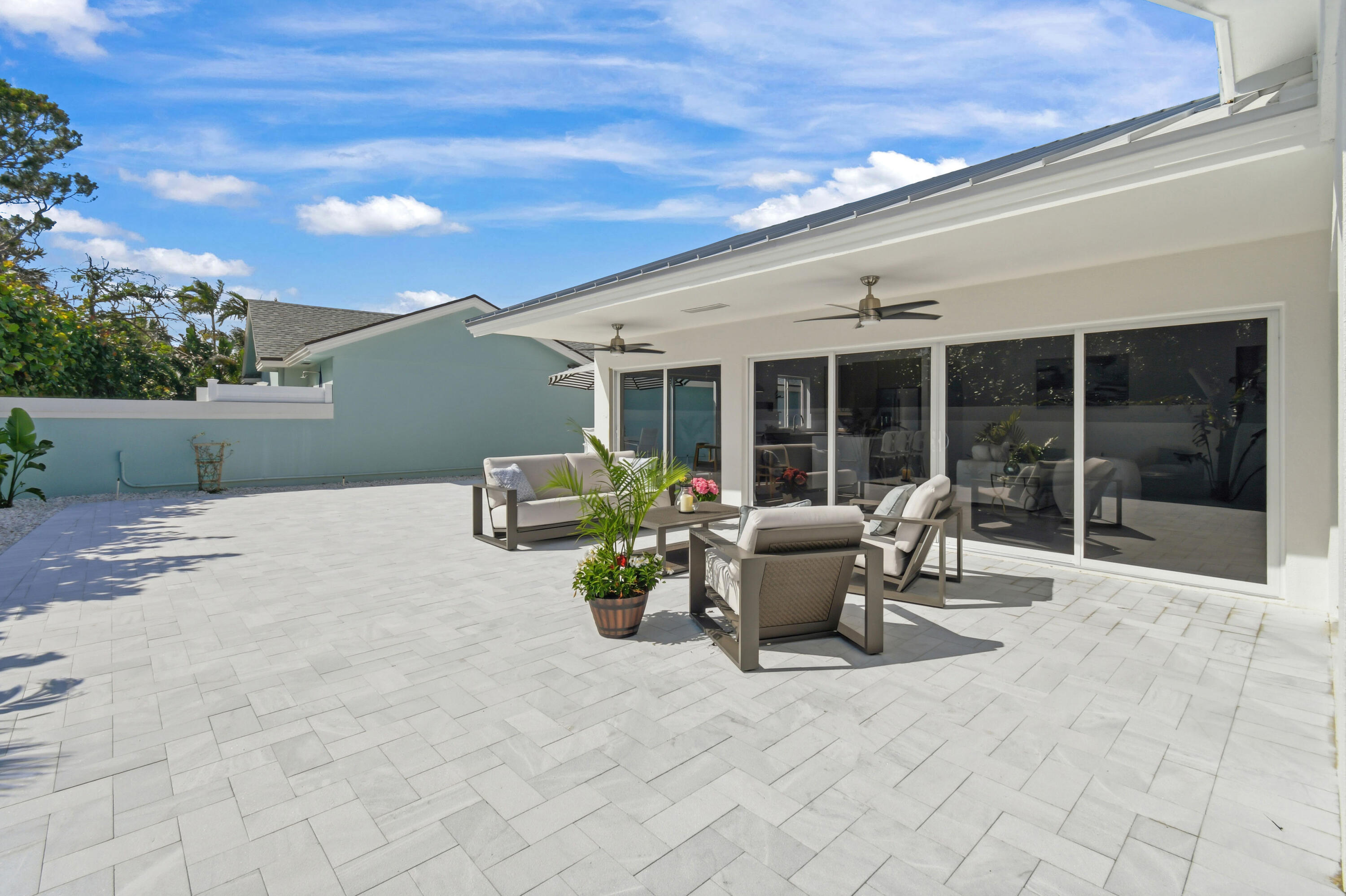 198 Ridge Road Jupiter, FL 33477 - Photo 38 of 43 Room for a Pool