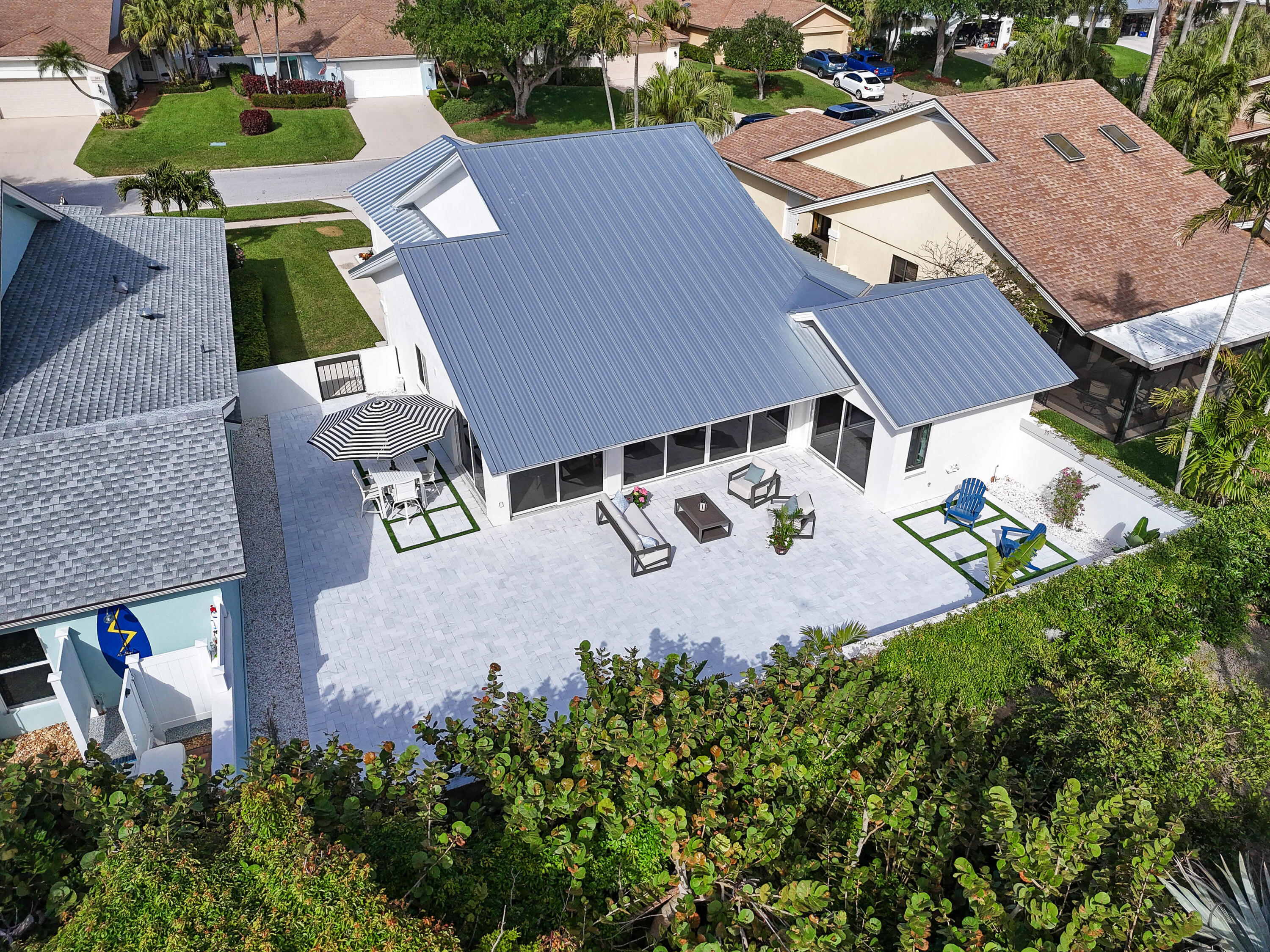 198 Ridge Road Jupiter, FL 33477 - Photo 4 of 43 Preserve View