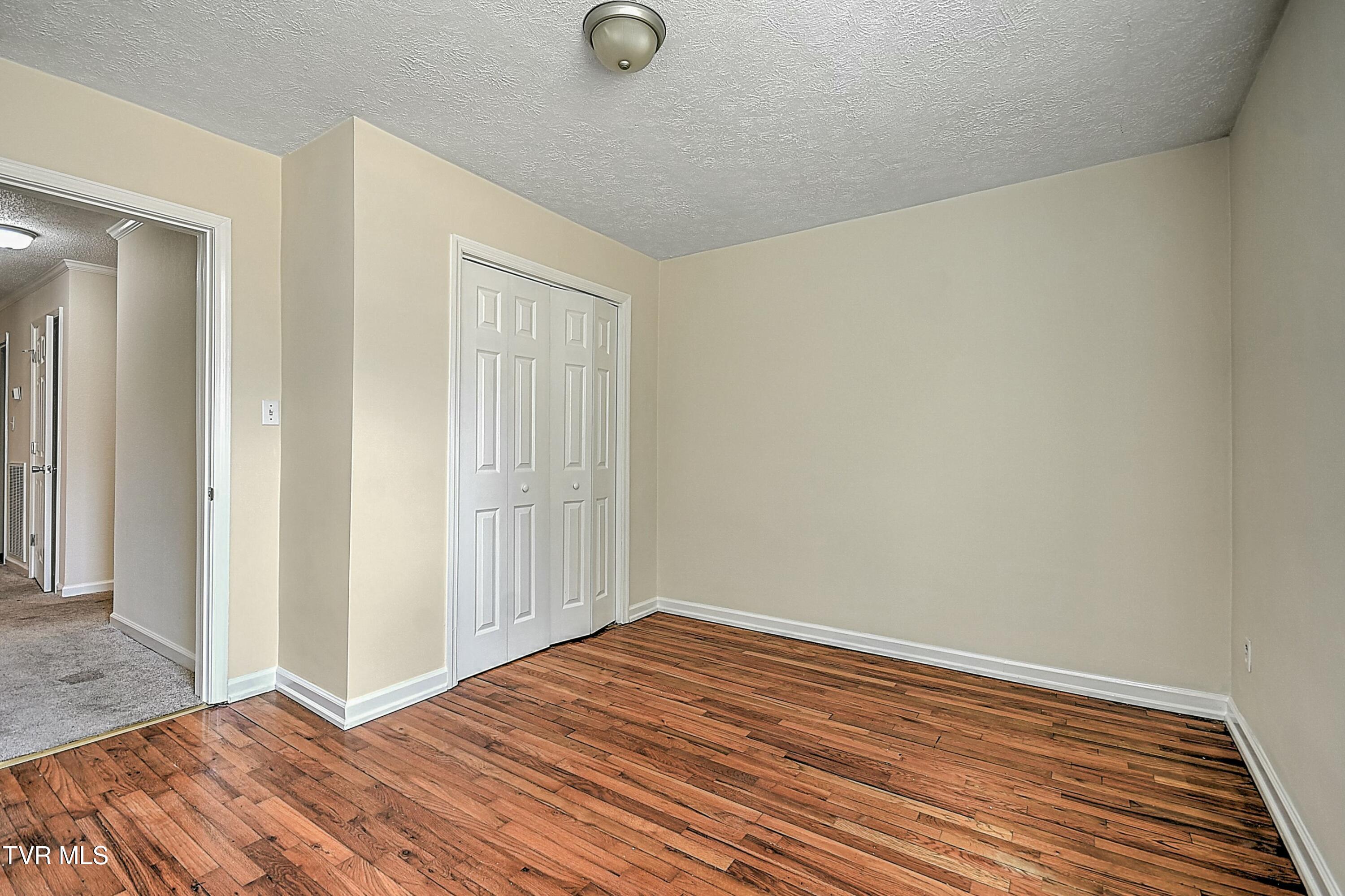 208 Earlway Road Bristol, TN 37620 - Photo 20 of 60 tempImageJ3DuX1