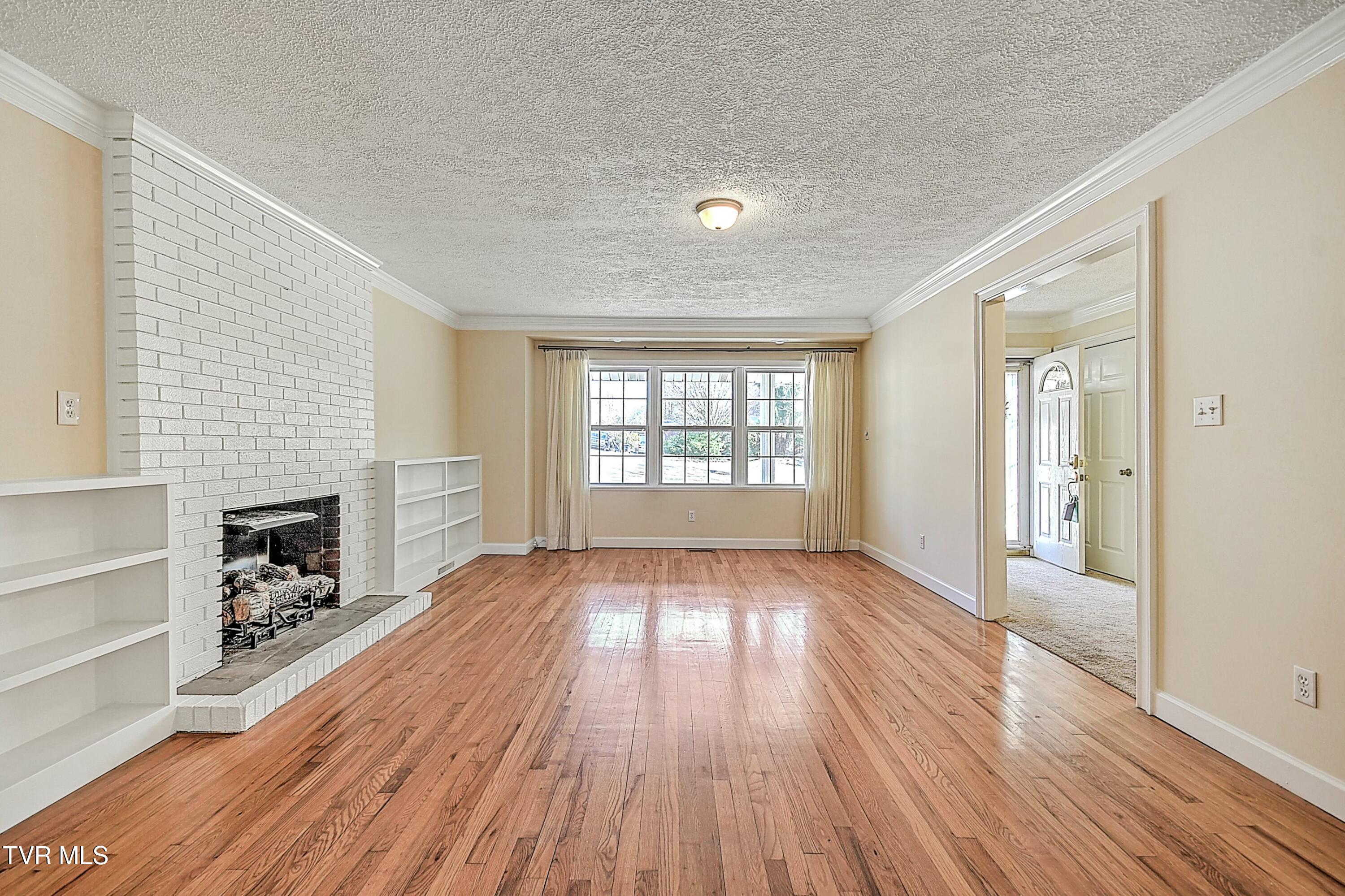 208 Earlway Road Bristol, TN 37620 - Photo 3 of 60 tempImageJticBm