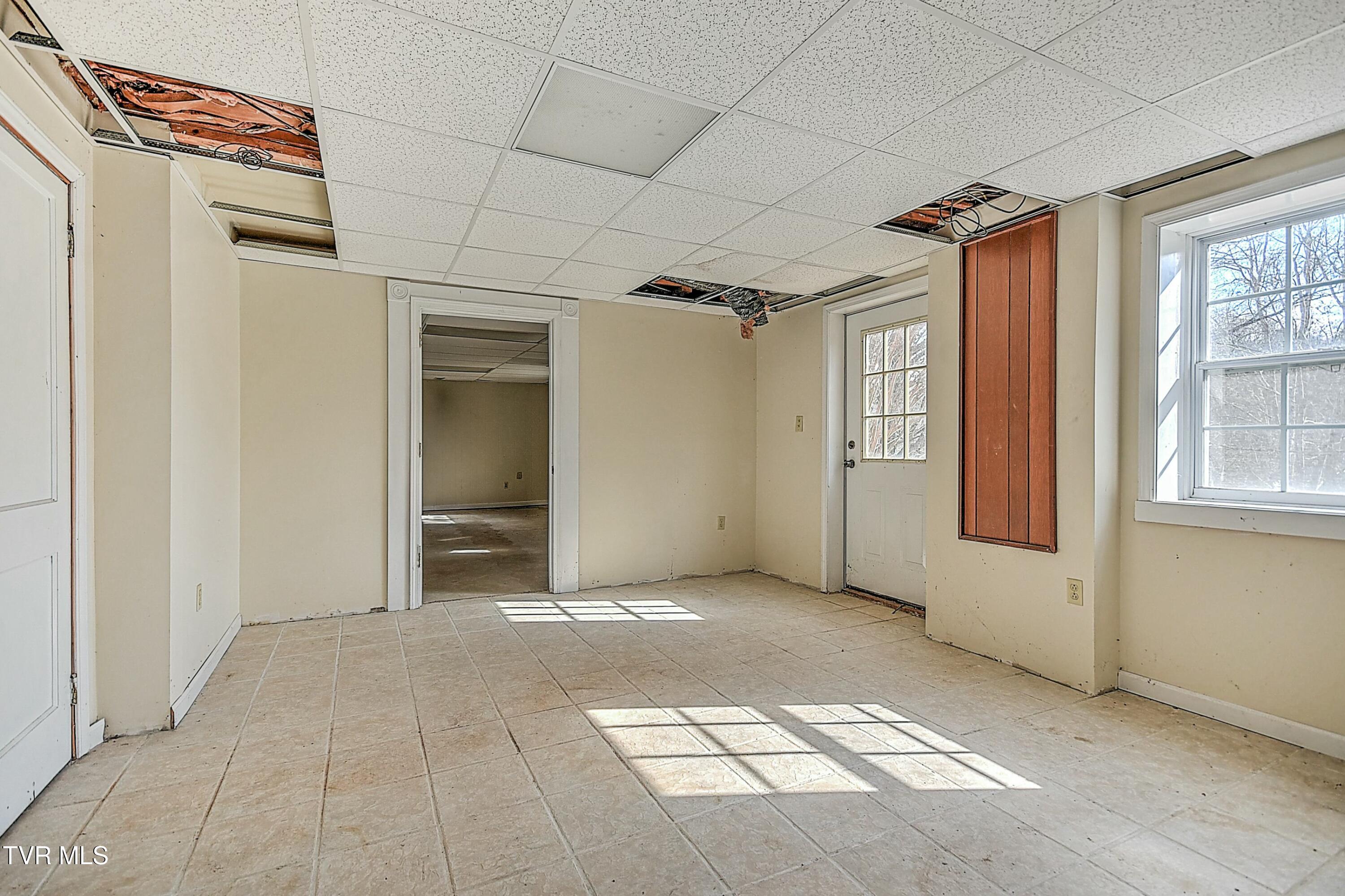 208 Earlway Road Bristol, TN 37620 - Photo 40 of 60 tempImage0KmbOH