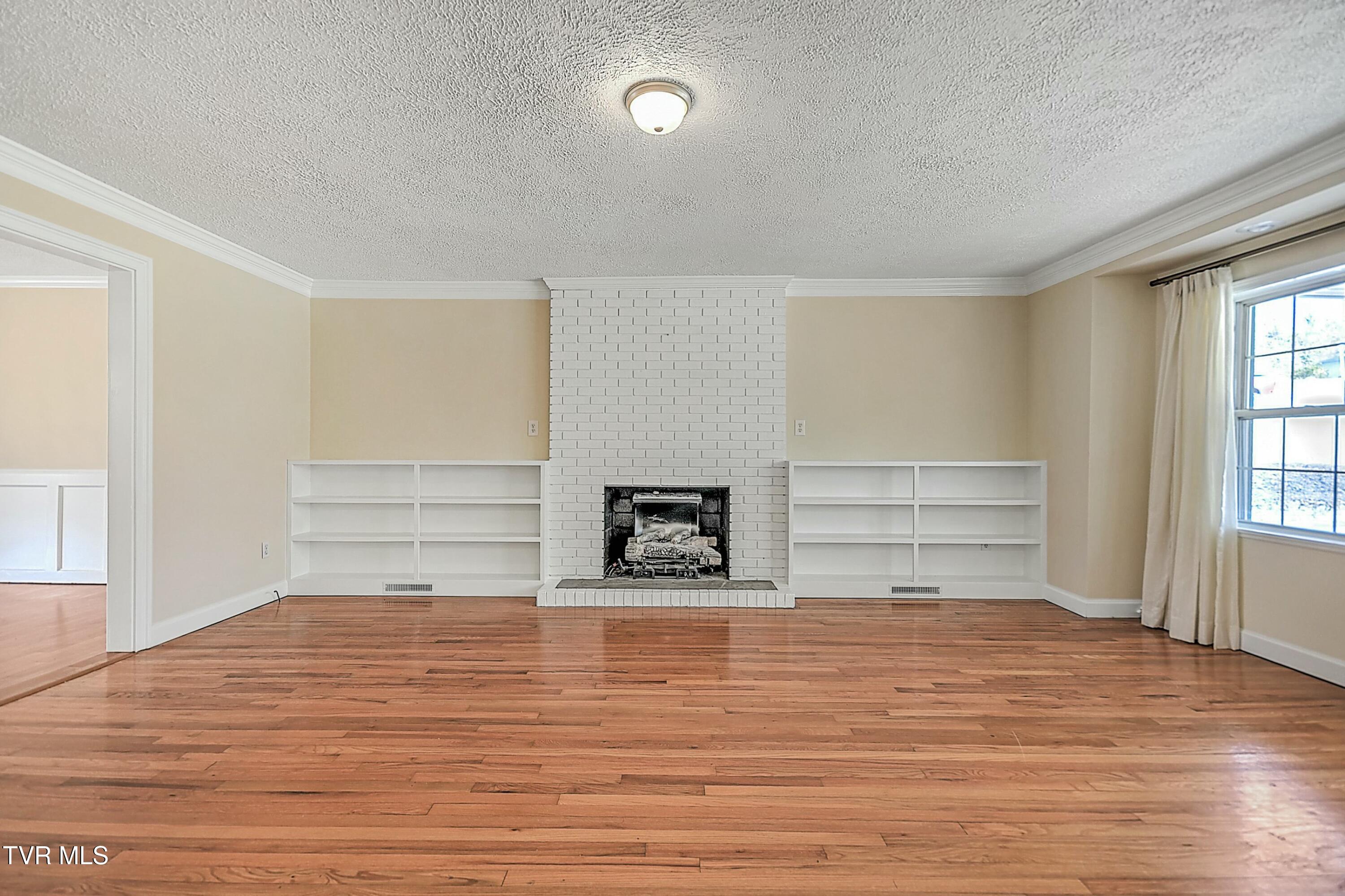 208 Earlway Road Bristol, TN 37620 - Photo 4 of 60 tempImageKZAskp