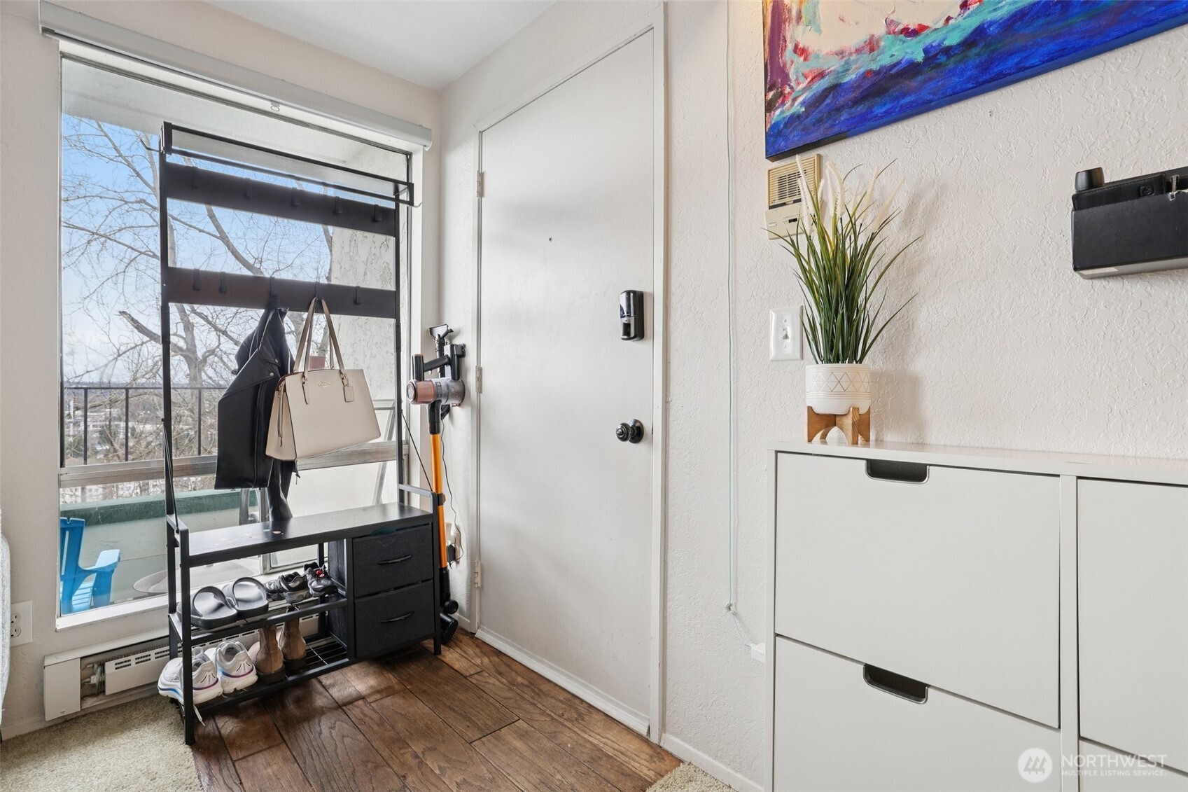 629 Cedar Avenue South, Unit A202 Renton, WA 98057 - Photo 2 of 29