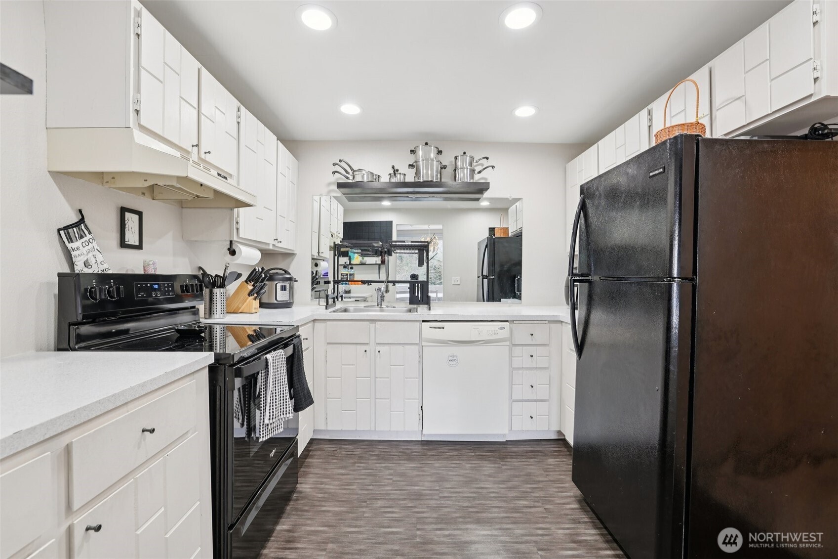 629 Cedar Avenue South, Unit A202 Renton, WA 98057 - Photo 10 of 29