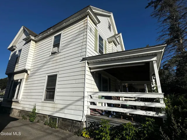 $250,000 | 160 Bay Street, Glens Falls, NY 12801