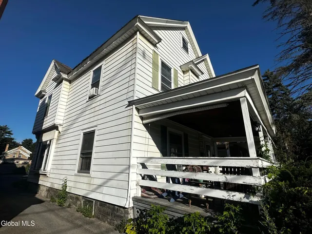 $250,000 | 160 Bay Street, Glens Falls, NY 12801