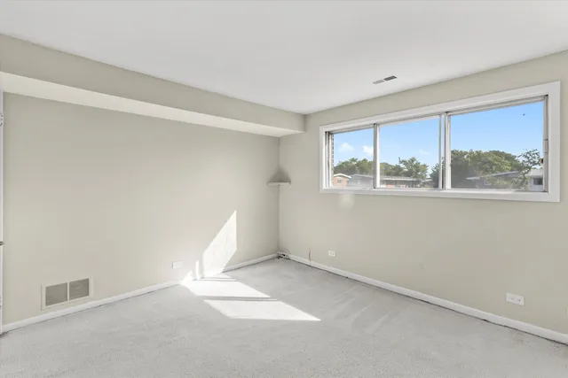 $217,000 | 10124 Peach Parkway, Unit 208, Skokie, IL 60076