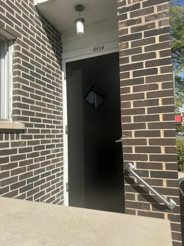 $217,000 | 10124 Peach Parkway, Unit 208, Skokie, IL 60076