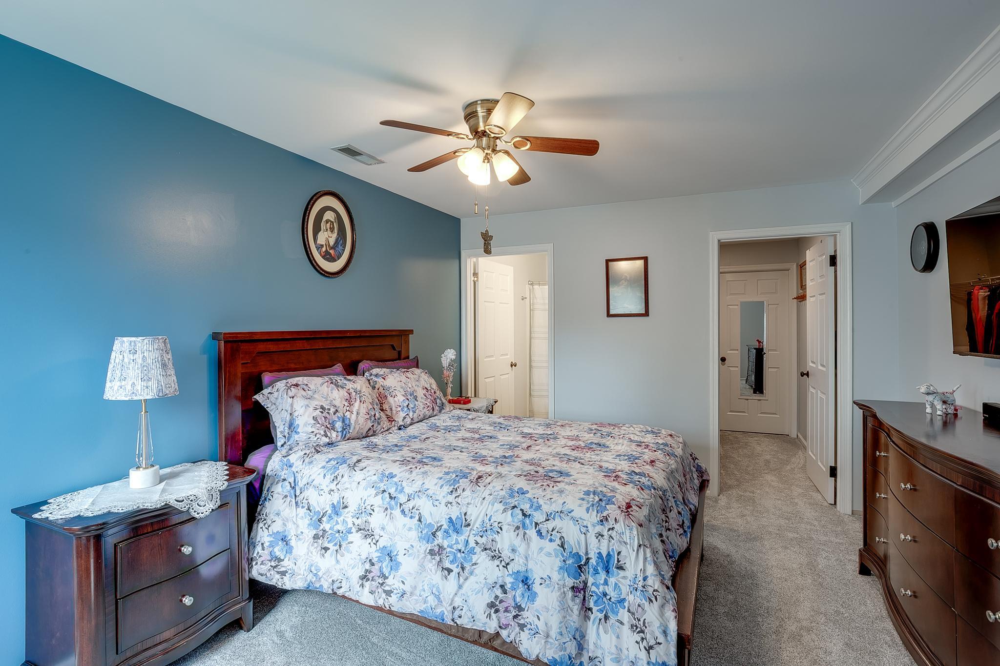 302 Quail Road Marlton, NJ 08053 - Photo 15 of 29 3rd Bedroom with Bath and Walk-in Closet
