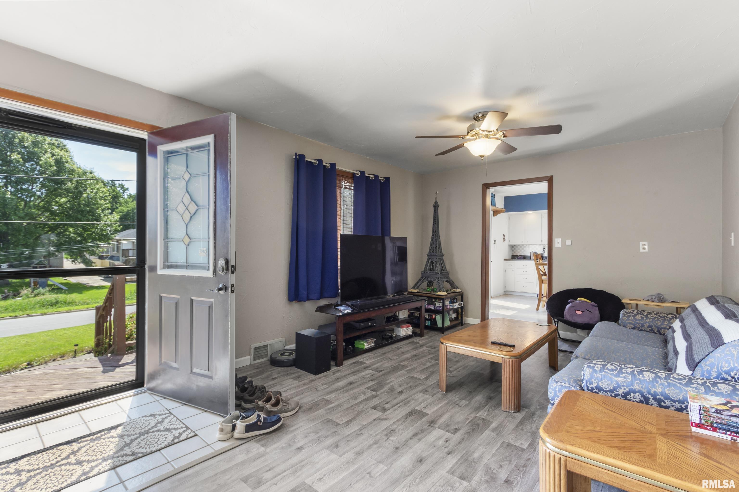 100 Brief Street Washington, IL 61571 - Photo 5 of 29 Gallery Image 5