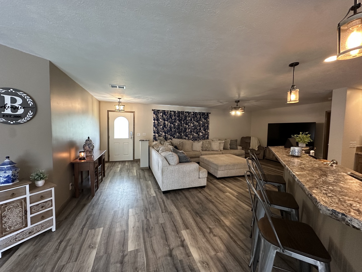 513 North 10th Street Benton, IL 62812 - Photo 50 of 75 a living room with furniture and a wooden floor