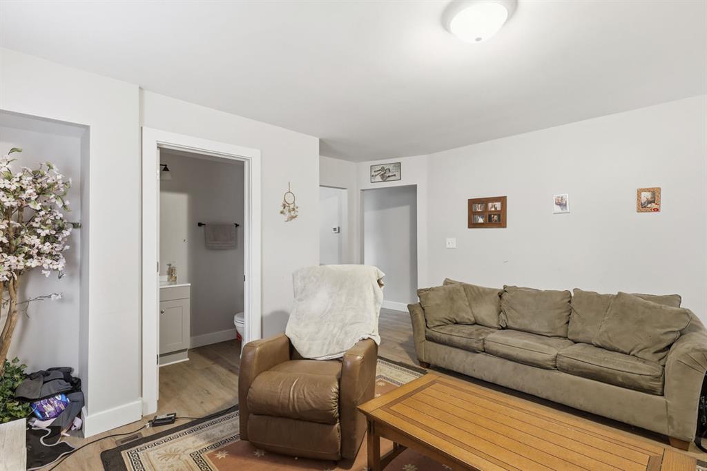 717 Railroad Street Springdale, PA 15144 - Photo 6 of 17