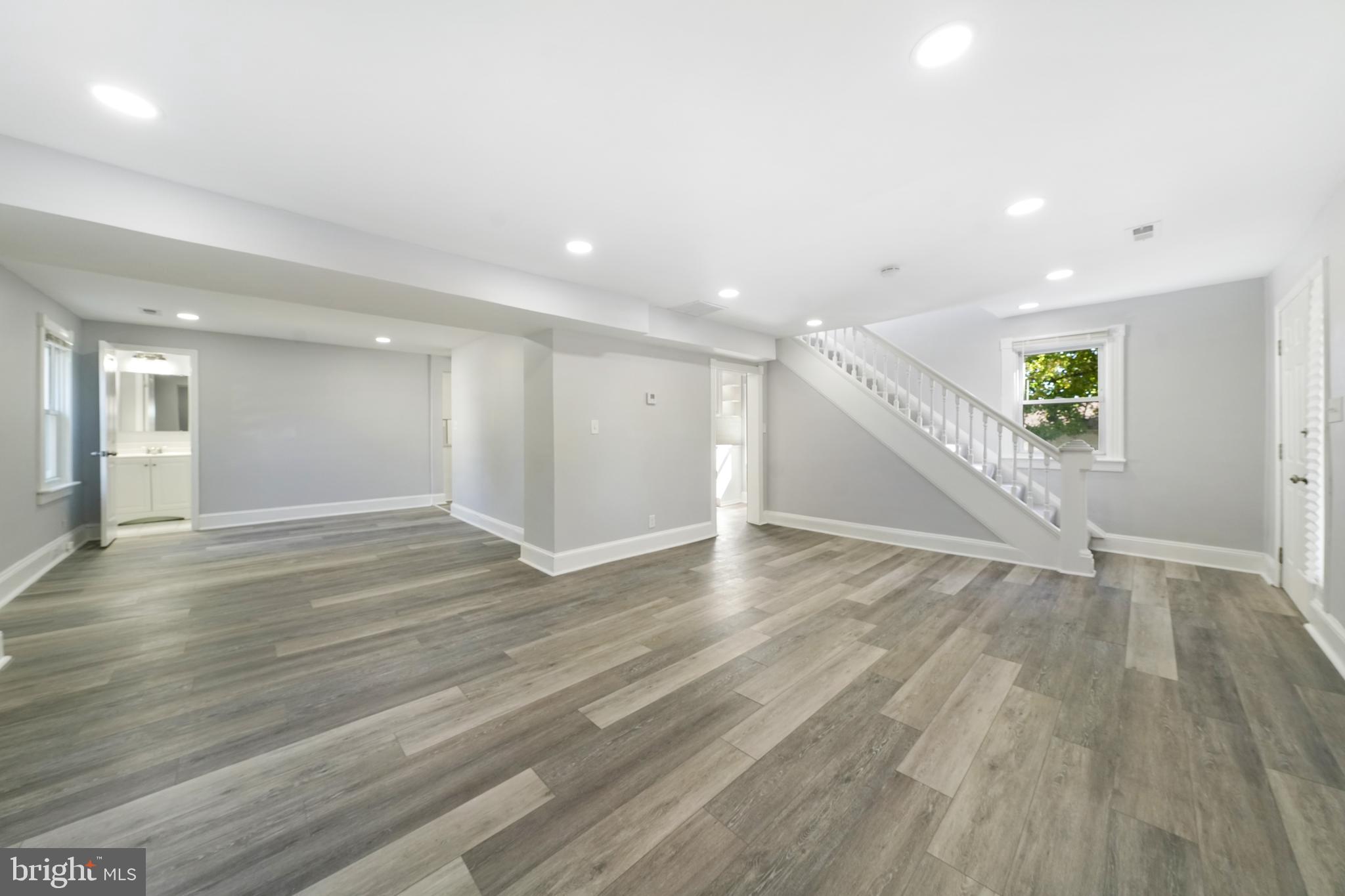 704 Old Baltimore Road Westminster, MD 21157 - Photo 13 of 36 Living Room