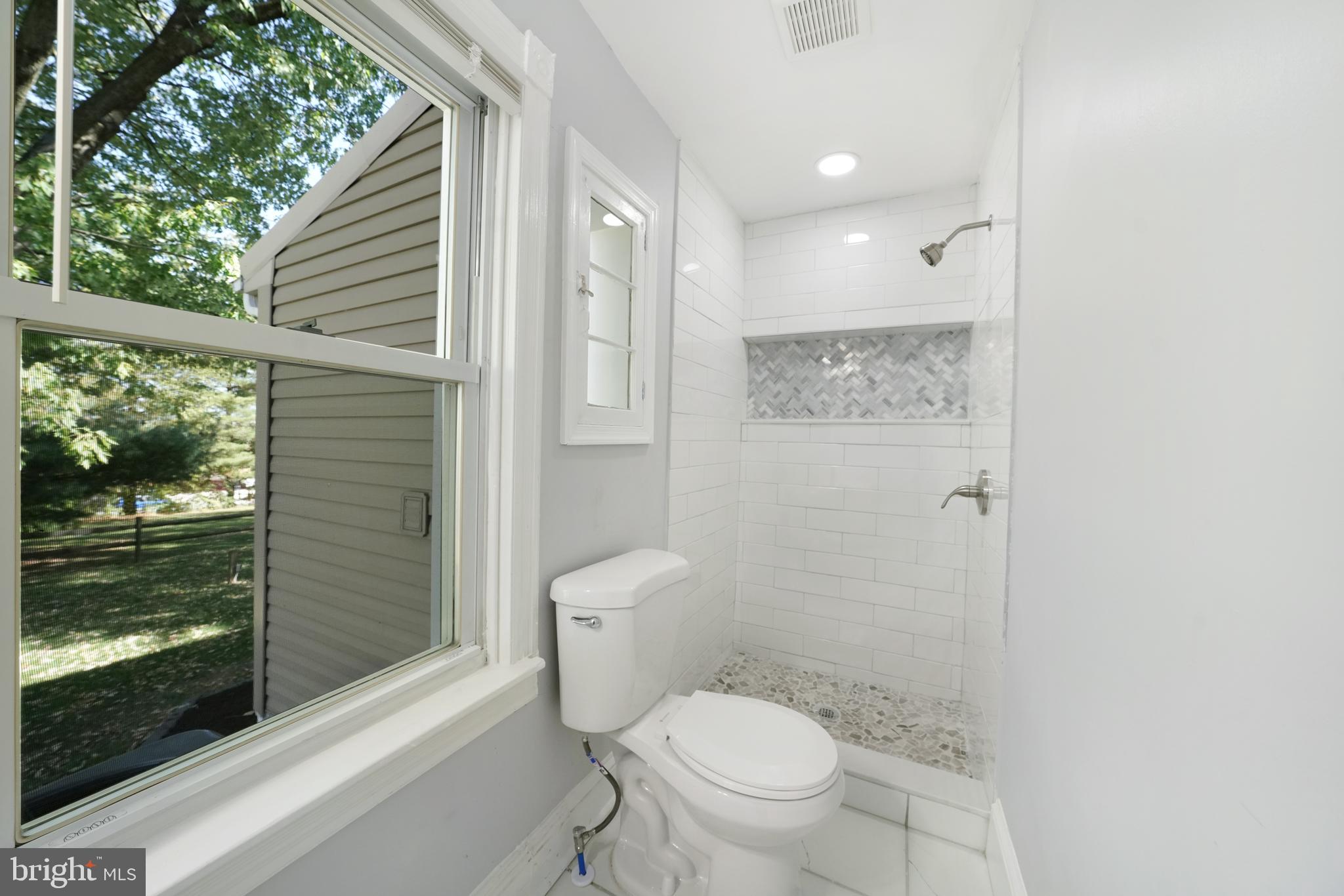 704 Old Baltimore Road Westminster, MD 21157 - Photo 18 of 36 Bathroom #1