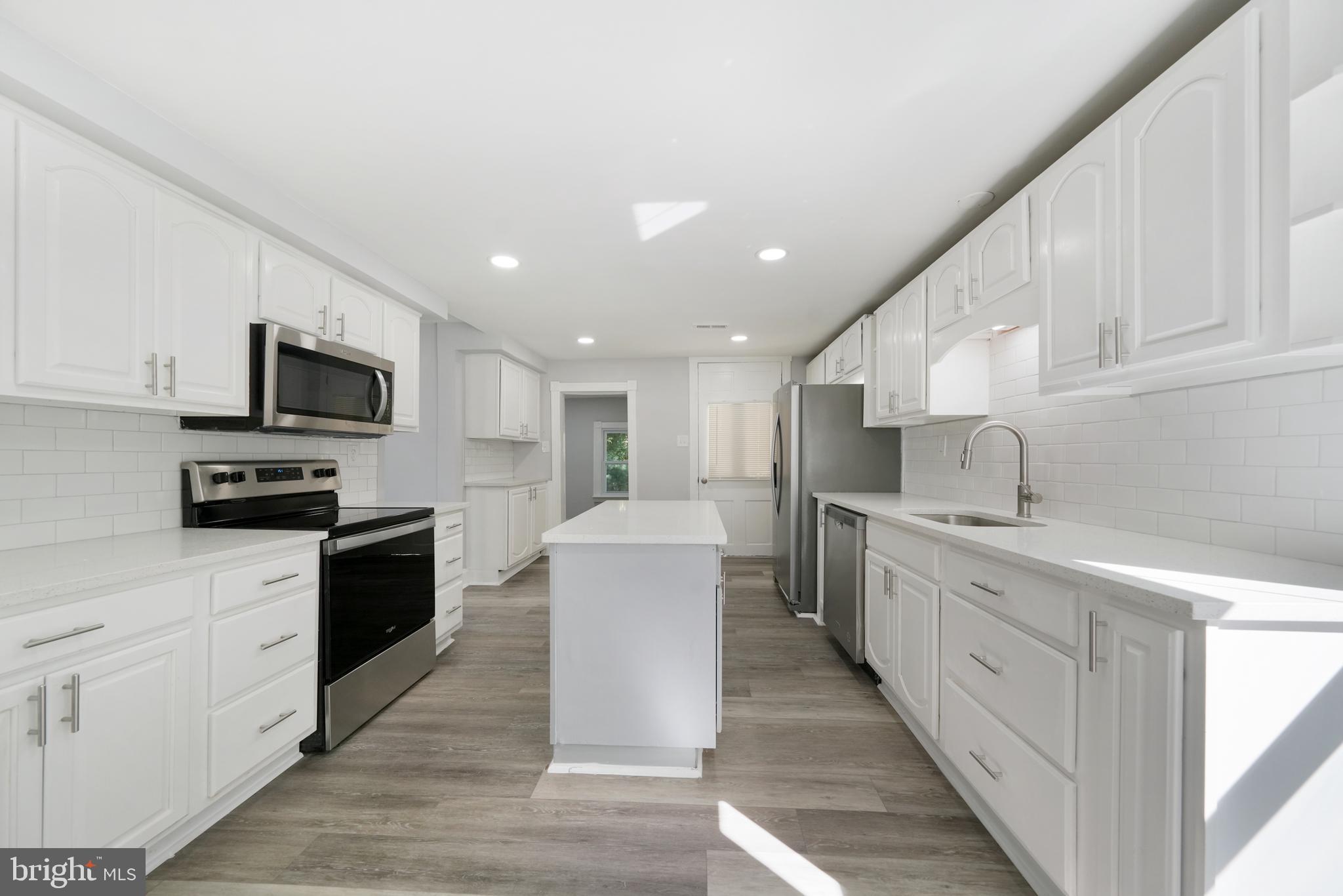 704 Old Baltimore Road Westminster, MD 21157 - Photo 8 of 36 Kitchen