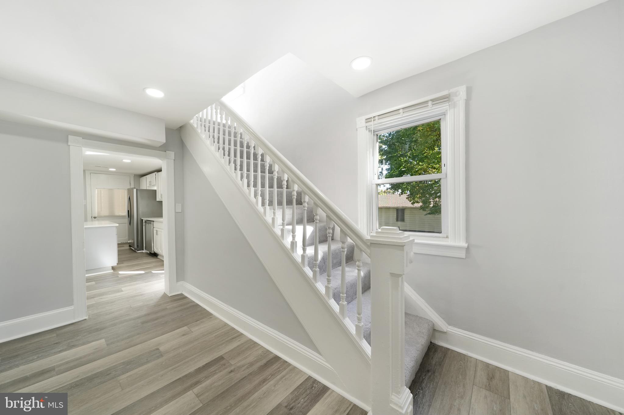 704 Old Baltimore Road Westminster, MD 21157 - Photo 10 of 36 Foyer