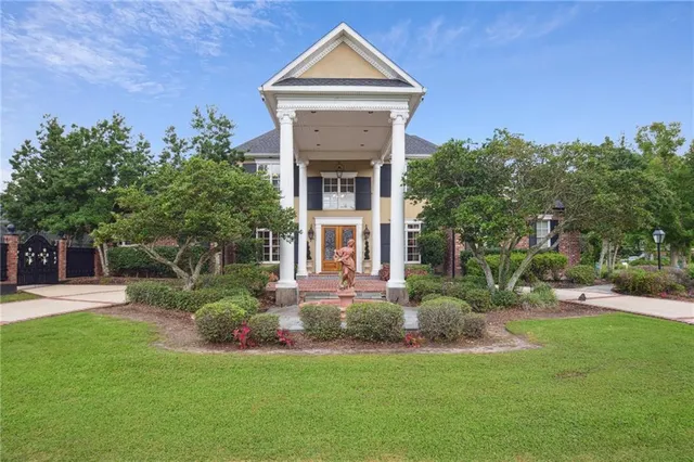 $999,999 | 403 Ormond Boulevard, Destrehan, LA 70047