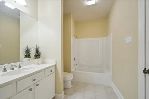 $999,999 | 403 Ormond Boulevard, Destrehan, LA 70047