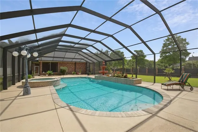 $999,999 | 403 Ormond Boulevard, Destrehan, LA 70047