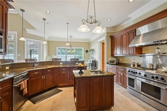 $999,999 | 403 Ormond Boulevard, Destrehan, LA 70047