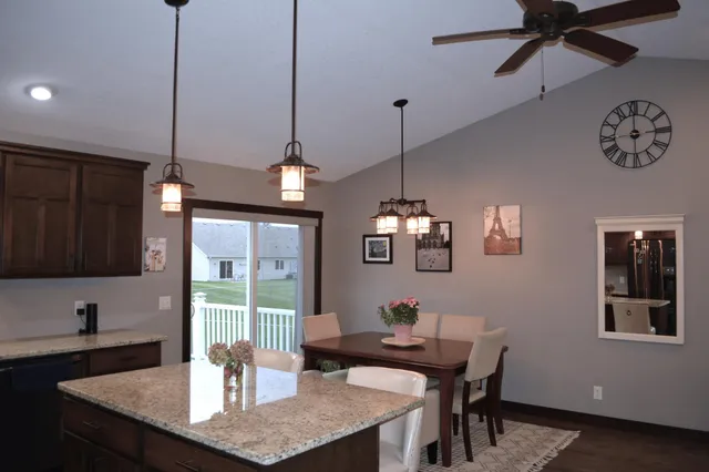 $359,900 | 1642 Beaver Way, New Richmond, WI 54017