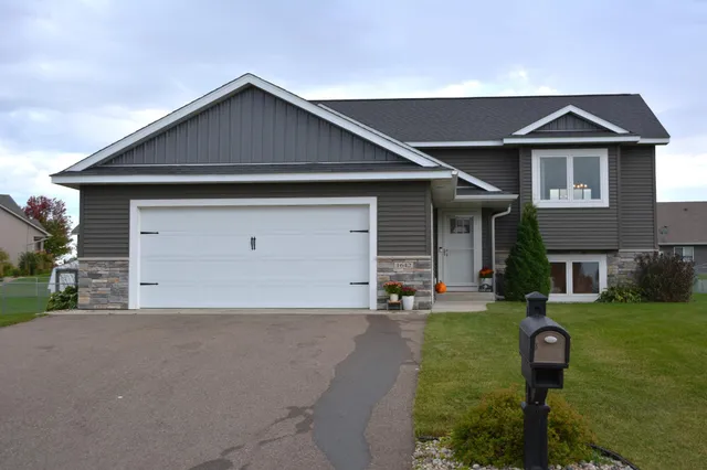 $359,900 | 1642 Beaver Way, New Richmond, WI 54017