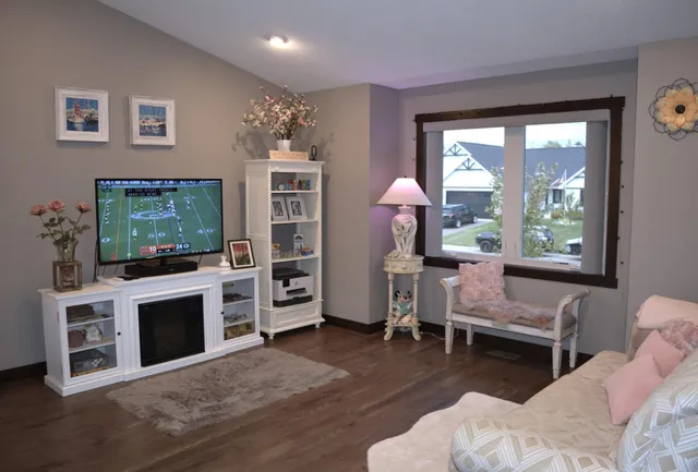 $359,900 | 1642 Beaver Way, New Richmond, WI 54017