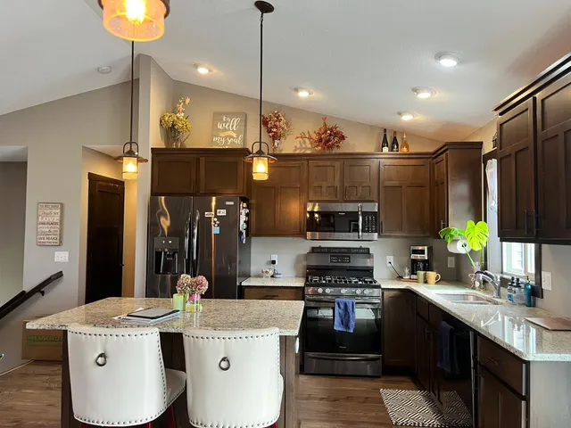 $359,900 | 1642 Beaver Way, New Richmond, WI 54017