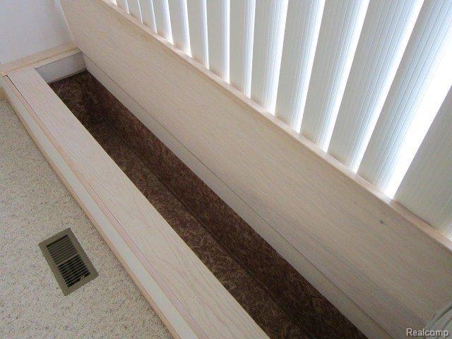 103 Milton Road Algonac, MI 48001 - Photo 19 of 22 IMG_0283 (Small).JPG