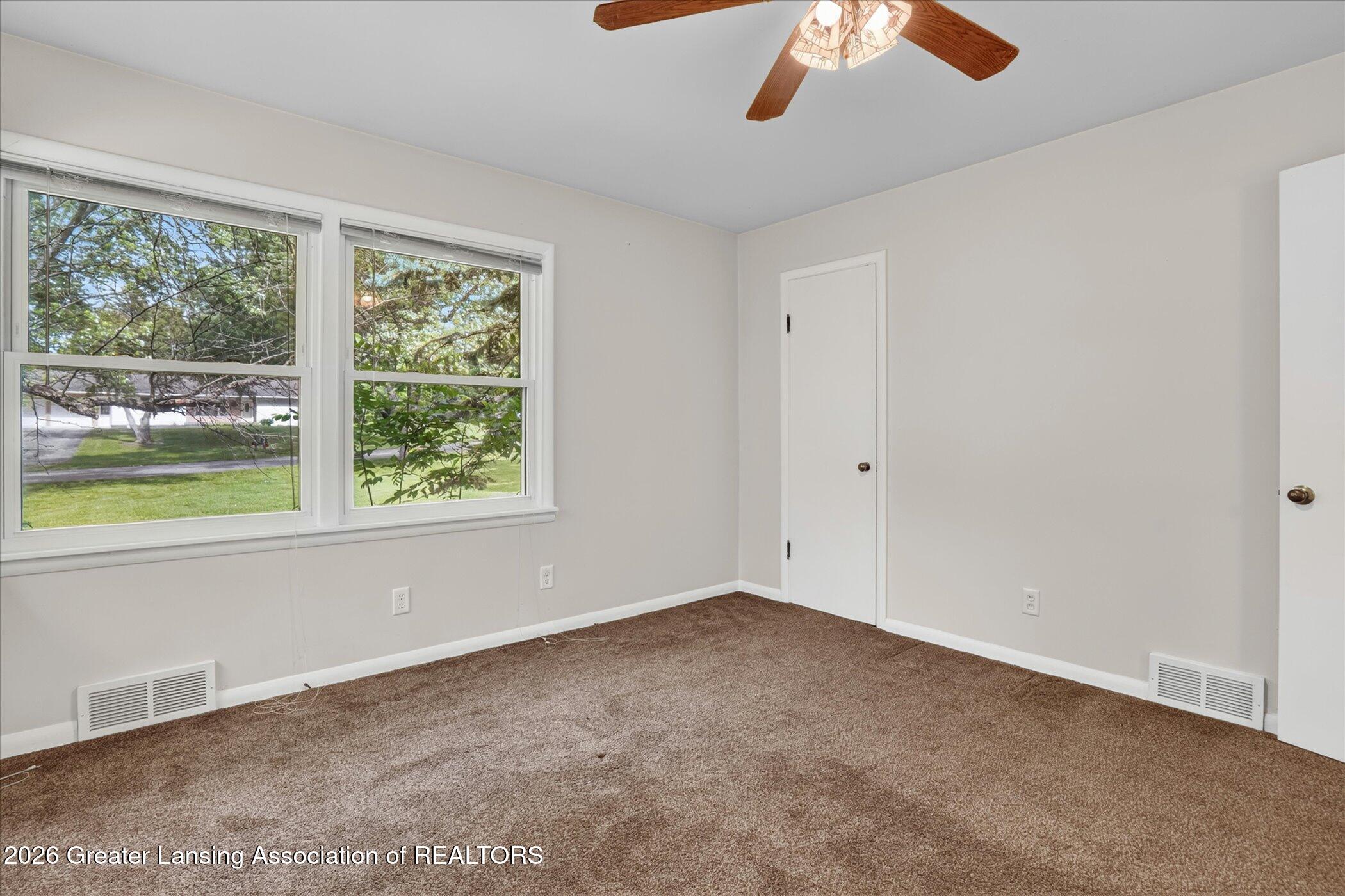 12419 East Greenfield Road Lansing, MI 48917 - Photo 29 of 46 29-12419-E-Greenfield-Rd-Lansing-WindowS