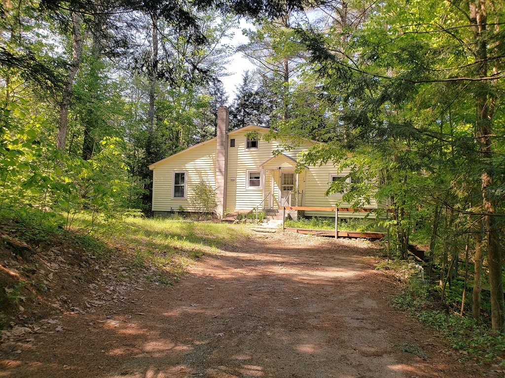 136 Holtshire Road Orange, MA 01364 - Photo 1 of 22 Gallery Image 1