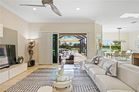 $919,000 | 510 Caroline Drive, Vero Beach, FL 32968