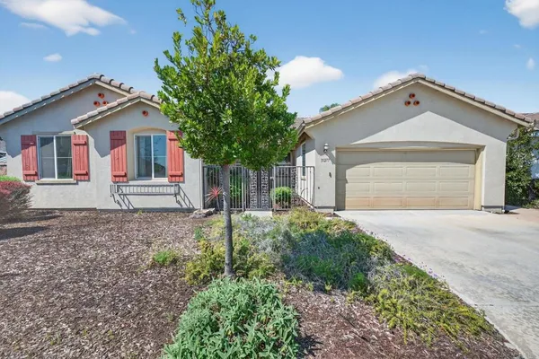 $725,000 | 35277 Goldthread Lane, Murrieta, CA 92563