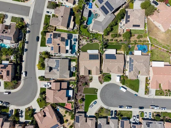 $725,000 | 35277 Goldthread Lane, Murrieta, CA 92563