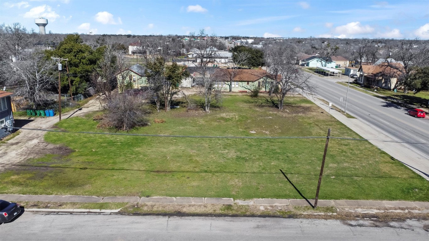 703 North Main Street Taylor, TX 76574 - Photo 17 of 23 a view of a city