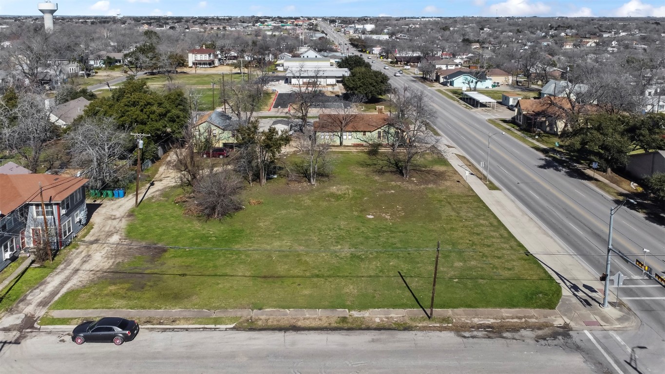 703 North Main Street Taylor, TX 76574 - Photo 22 of 23 a view of a lake