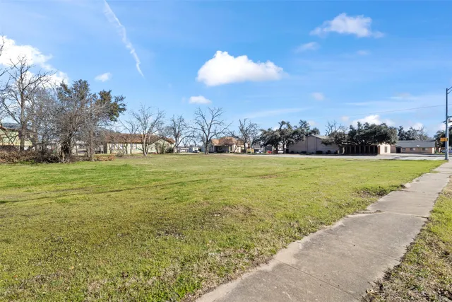$550,000 | 703 North Main Street, Taylor, TX 76574