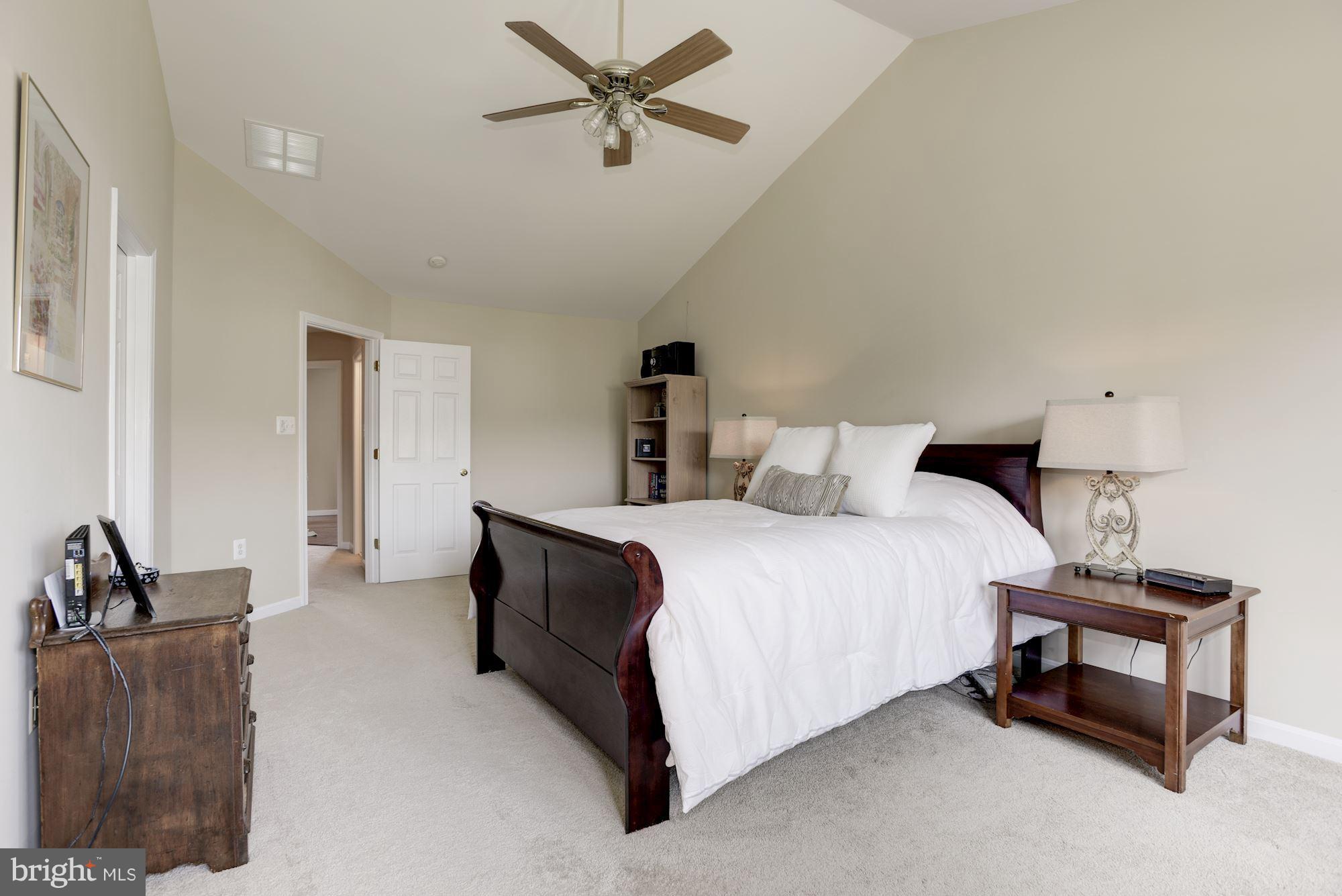 629 Springhouse Square Southeast Leesburg, VA 20175 - Photo 16 of 29 Bedroom (Master)
