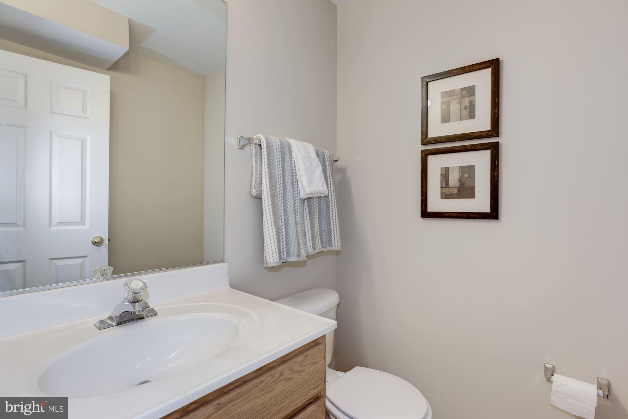 629 Springhouse Square Southeast Leesburg, VA 20175 - Photo 25 of 29 half bath on lower level