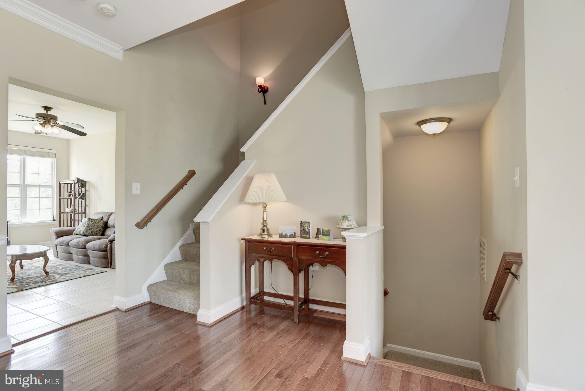 629 Springhouse Square Southeast Leesburg, VA 20175 - Photo 6 of 29 Interior (General)