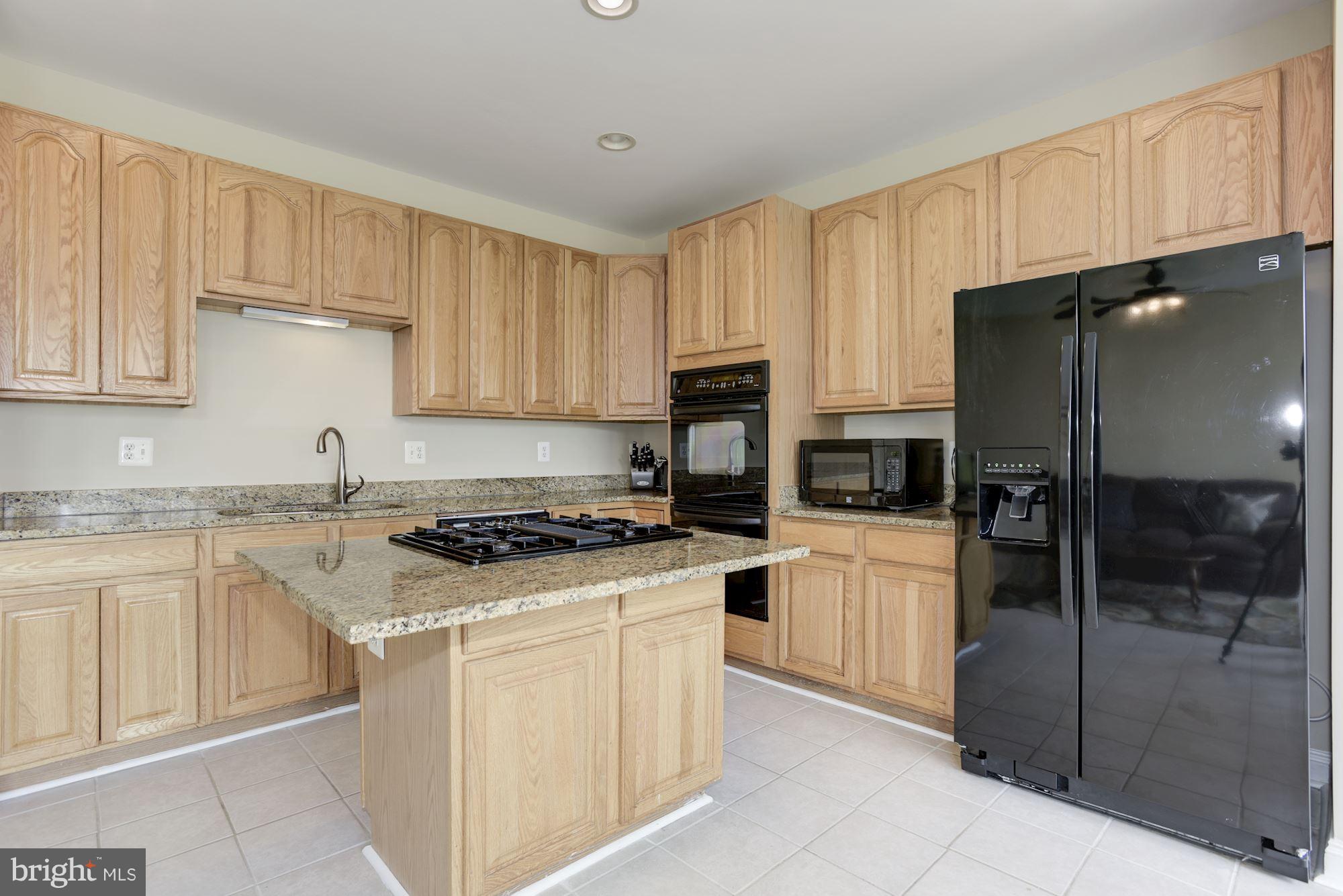 629 Springhouse Square Southeast Leesburg, VA 20175 - Photo 9 of 29 Kitchen